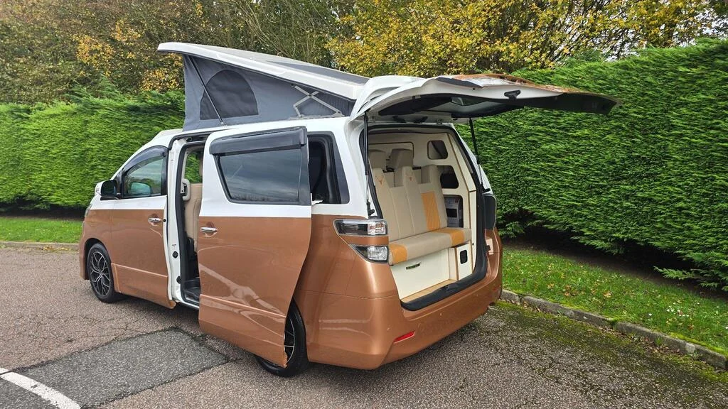 2008 Toyota Vellfire Campervan photo 4