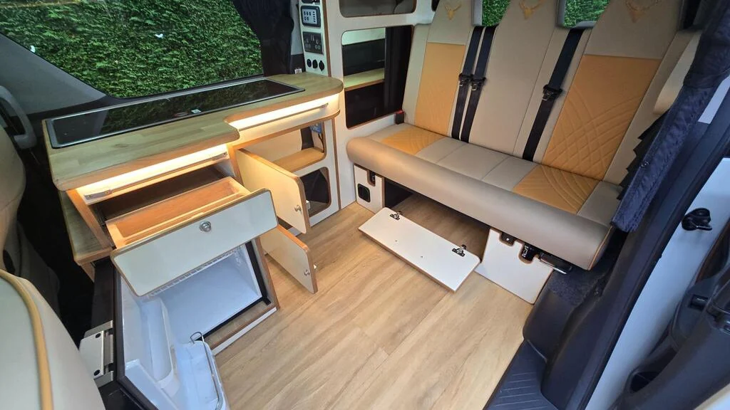 2008 Toyota Vellfire Campervan photo 6