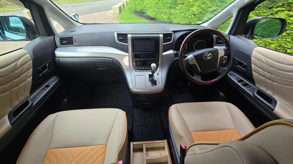 2008 Toyota Vellfire Campervan photo 9