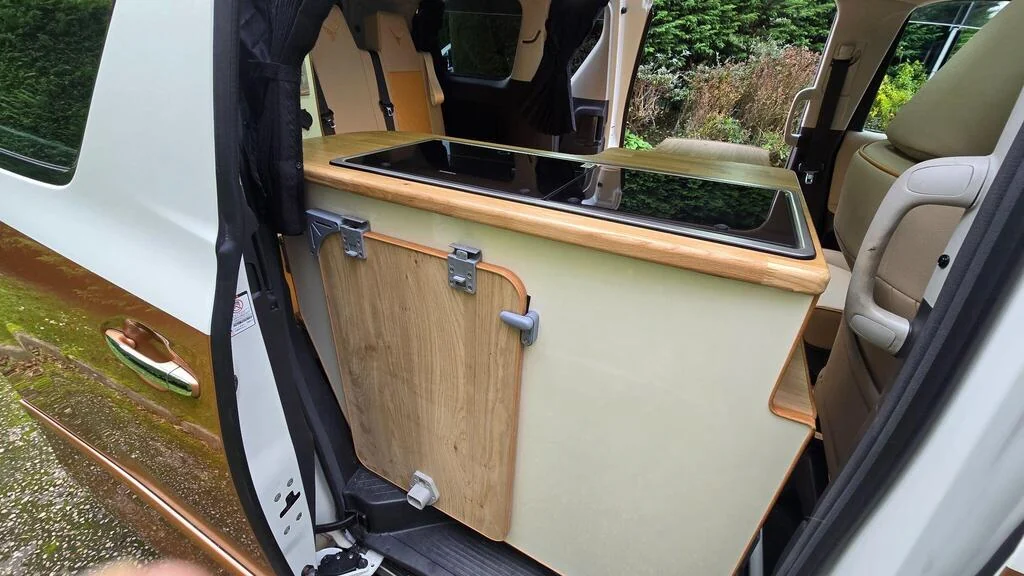 2008 Toyota Vellfire Campervan photo 12